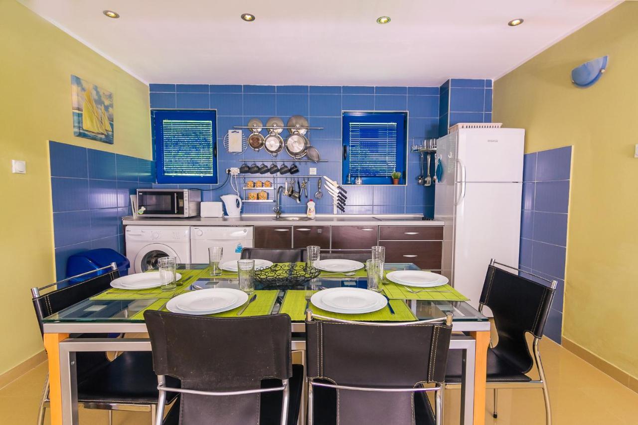 Villa Sea-N-Sun, 7 bedrooms&Pool, nearby Portonovi Marina. Ðenovići Esterno foto