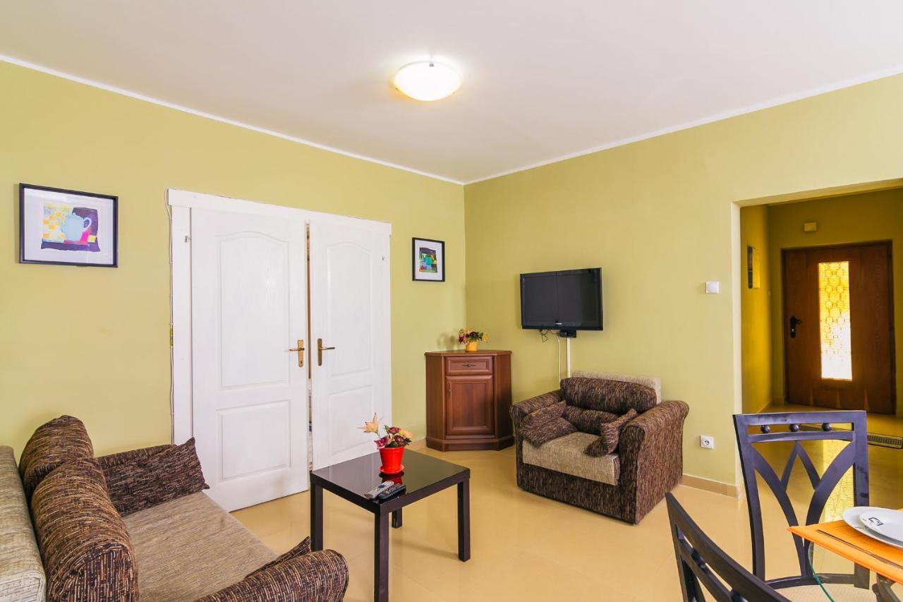 Villa Sea-N-Sun, 7 bedrooms&Pool, nearby Portonovi Marina. Ðenovići Esterno foto