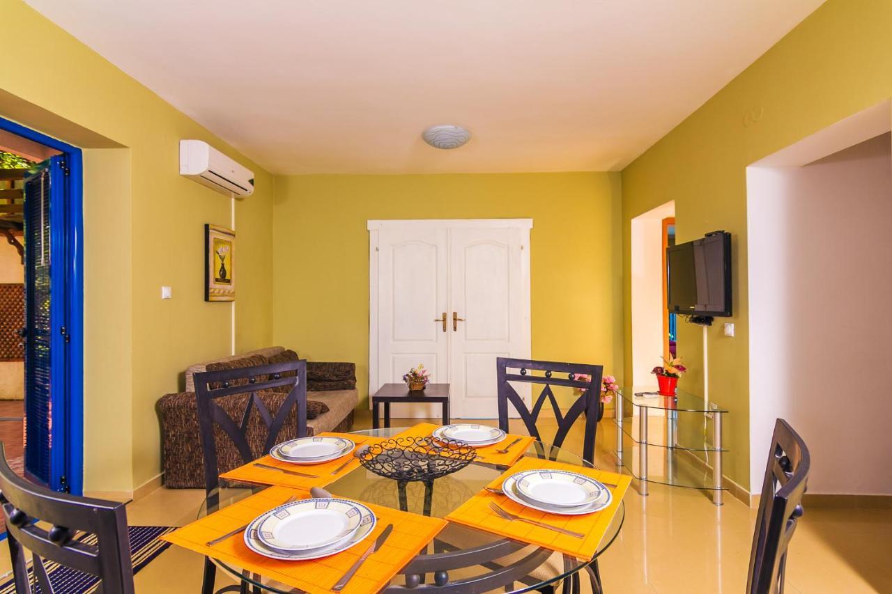 Villa Sea-N-Sun, 7 bedrooms&Pool, nearby Portonovi Marina. Ðenovići Esterno foto